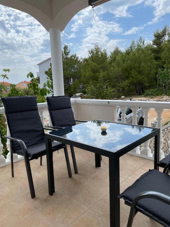 Apartments Rafaela Barbat na Rabu ภายนอก รูปภาพ