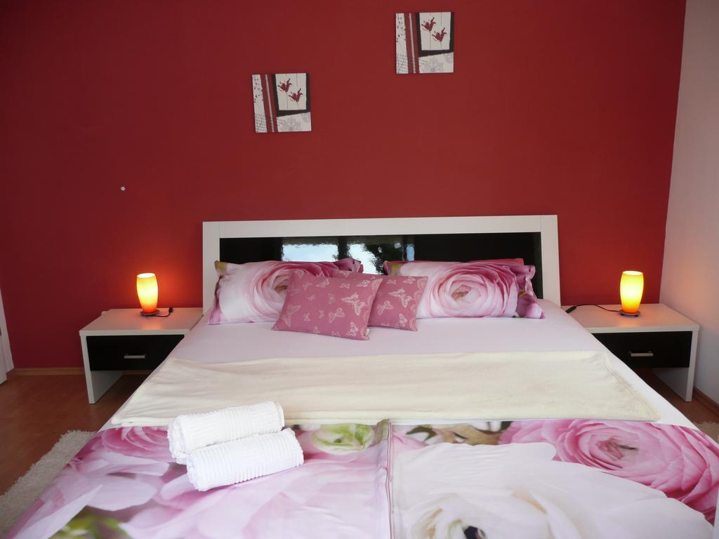 Apartments Rafaela Barbat na Rabu ภายนอก รูปภาพ