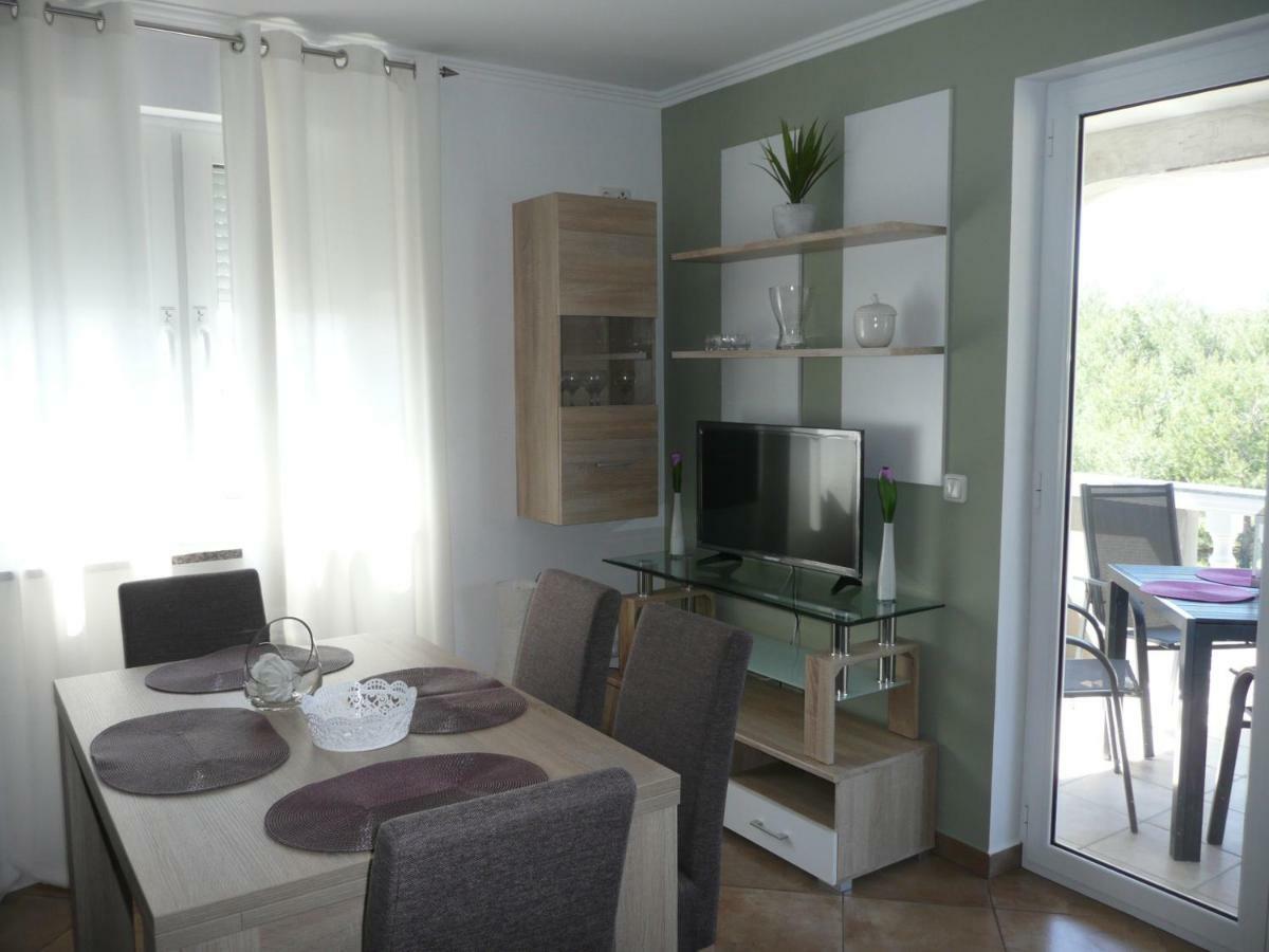 Apartments Rafaela Barbat na Rabu ภายนอก รูปภาพ